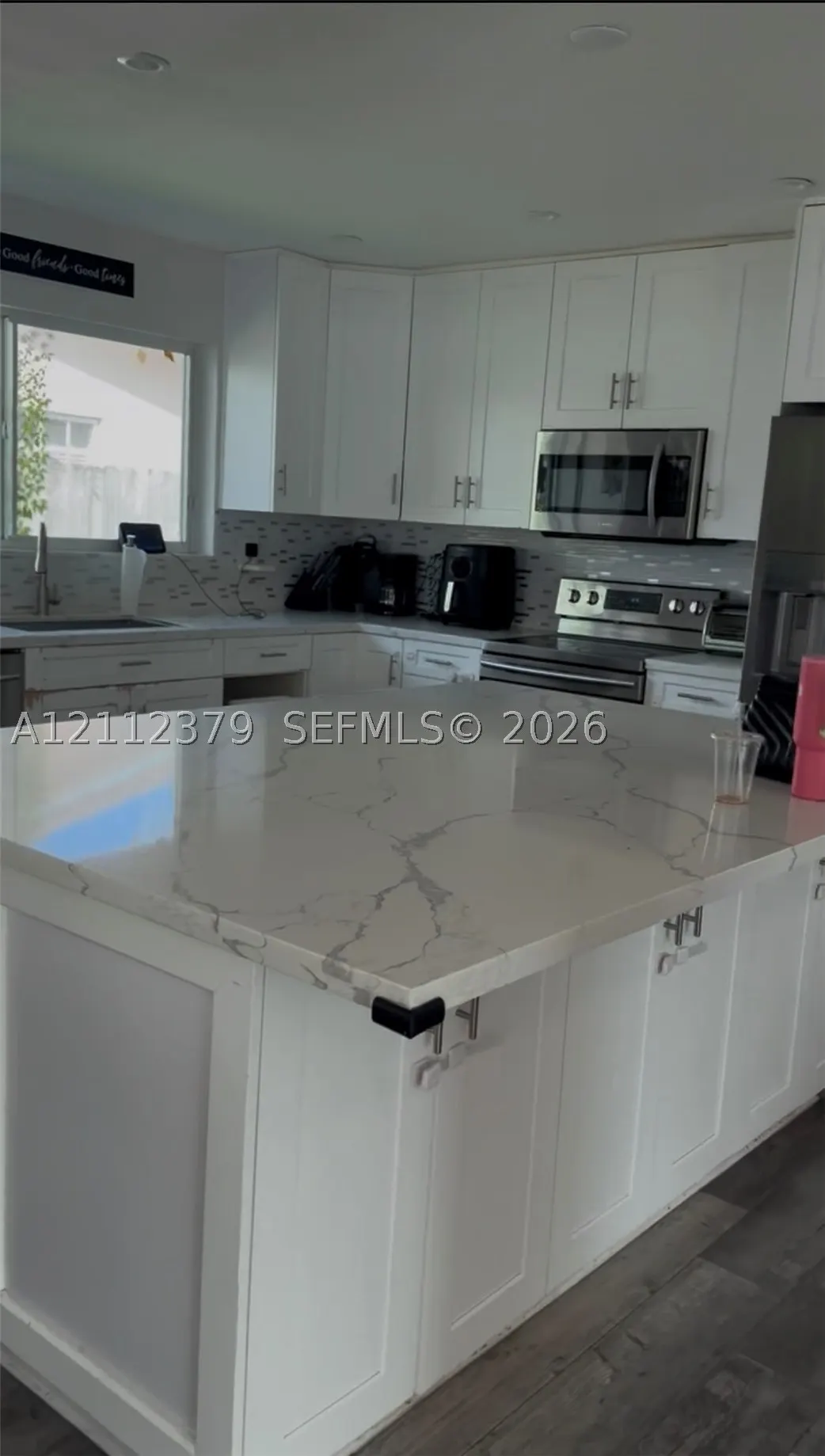 19600 NE 18th Pl