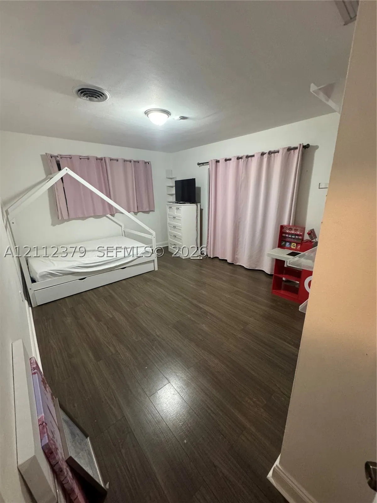 19600 NE 18th Pl