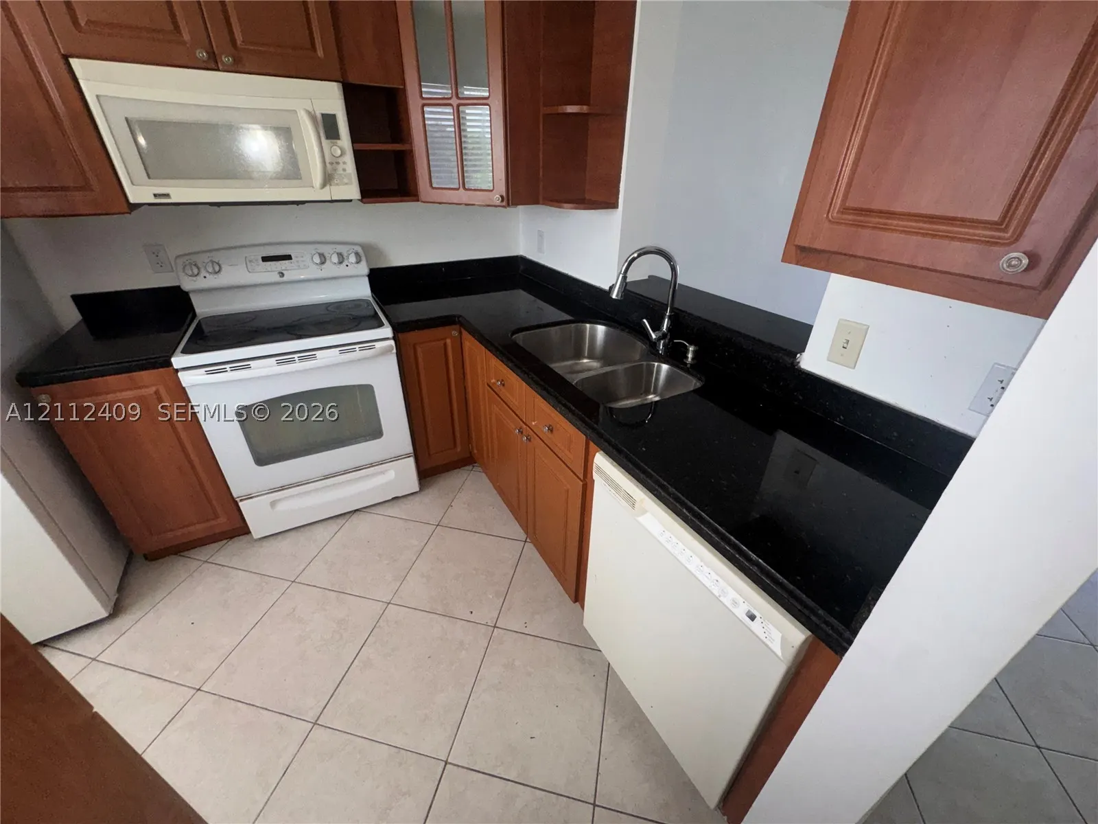 8740 N Sherman Cir #406