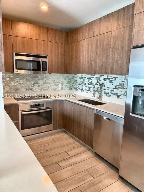 1600 SW 1st Ave #812