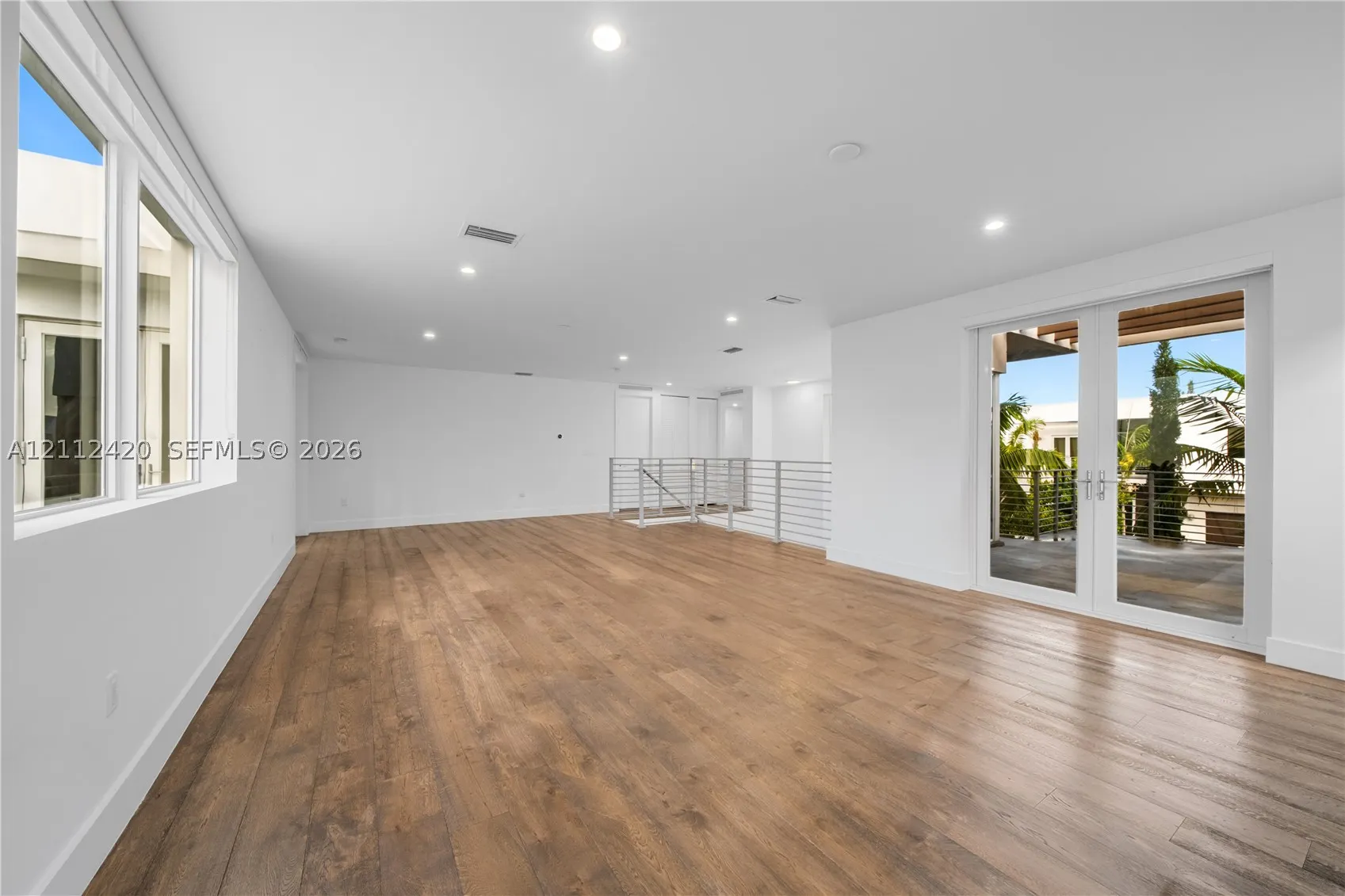 10054 NW 76th Ter