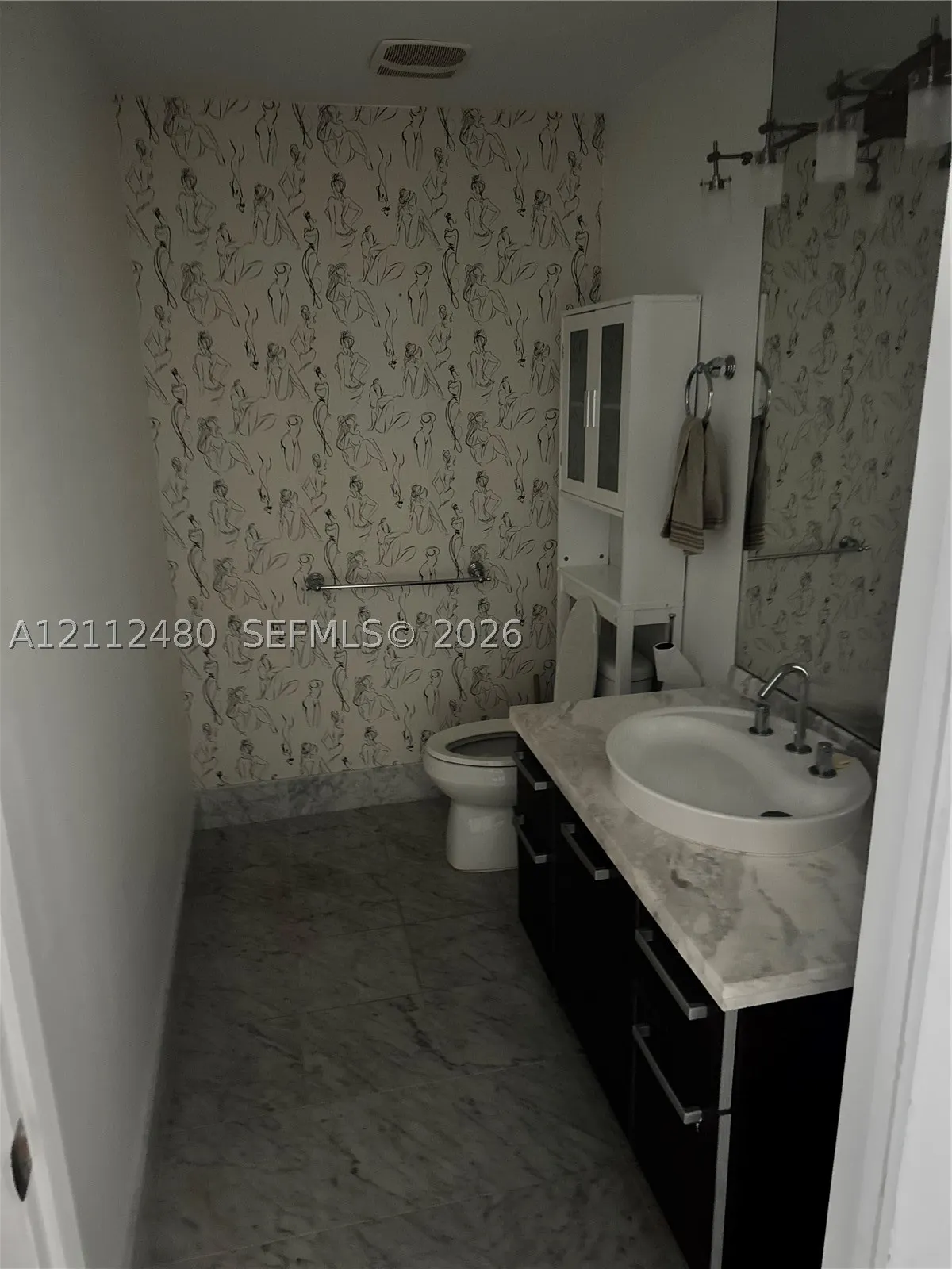 244 Biscayne Blvd #650