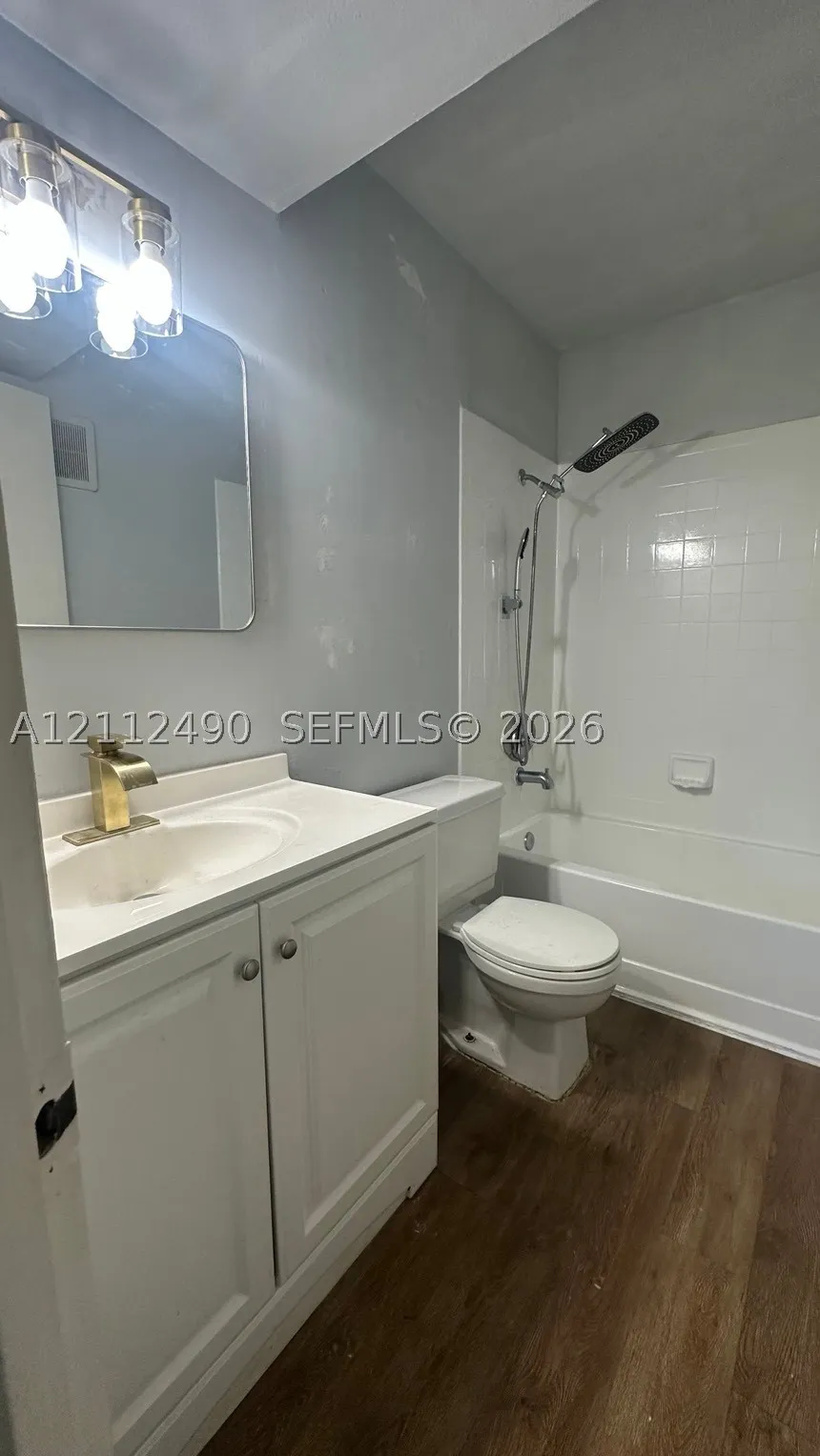 4025 NW 87th Ave #4025