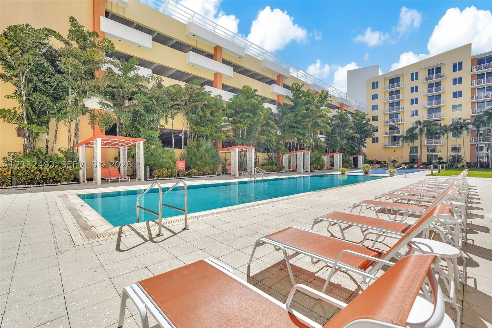 2775 NE 187th St #PENTHOUSE 3--REMODELED-
