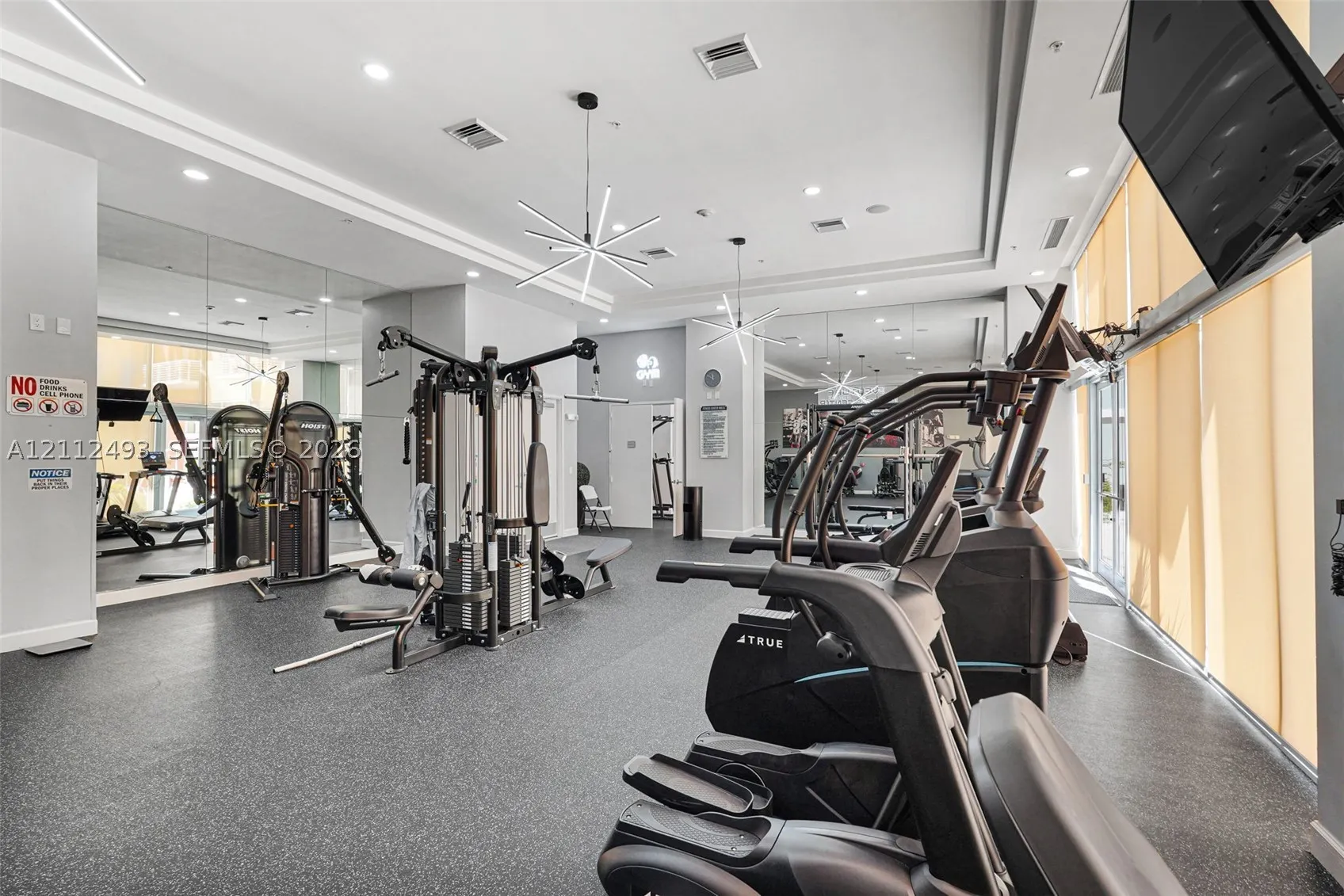 2775 NE 187th St #PENTHOUSE 3--REMODELED-