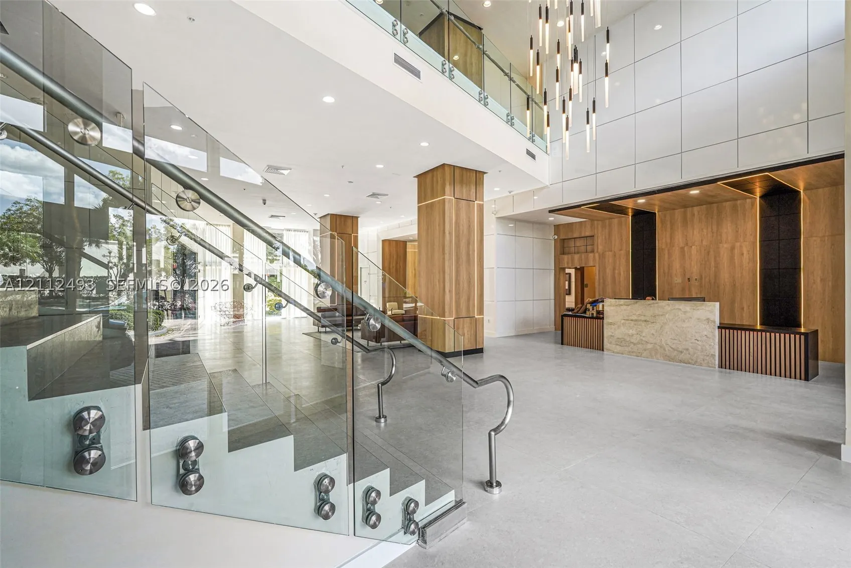 2775 NE 187th St #PENTHOUSE 3--REMODELED-