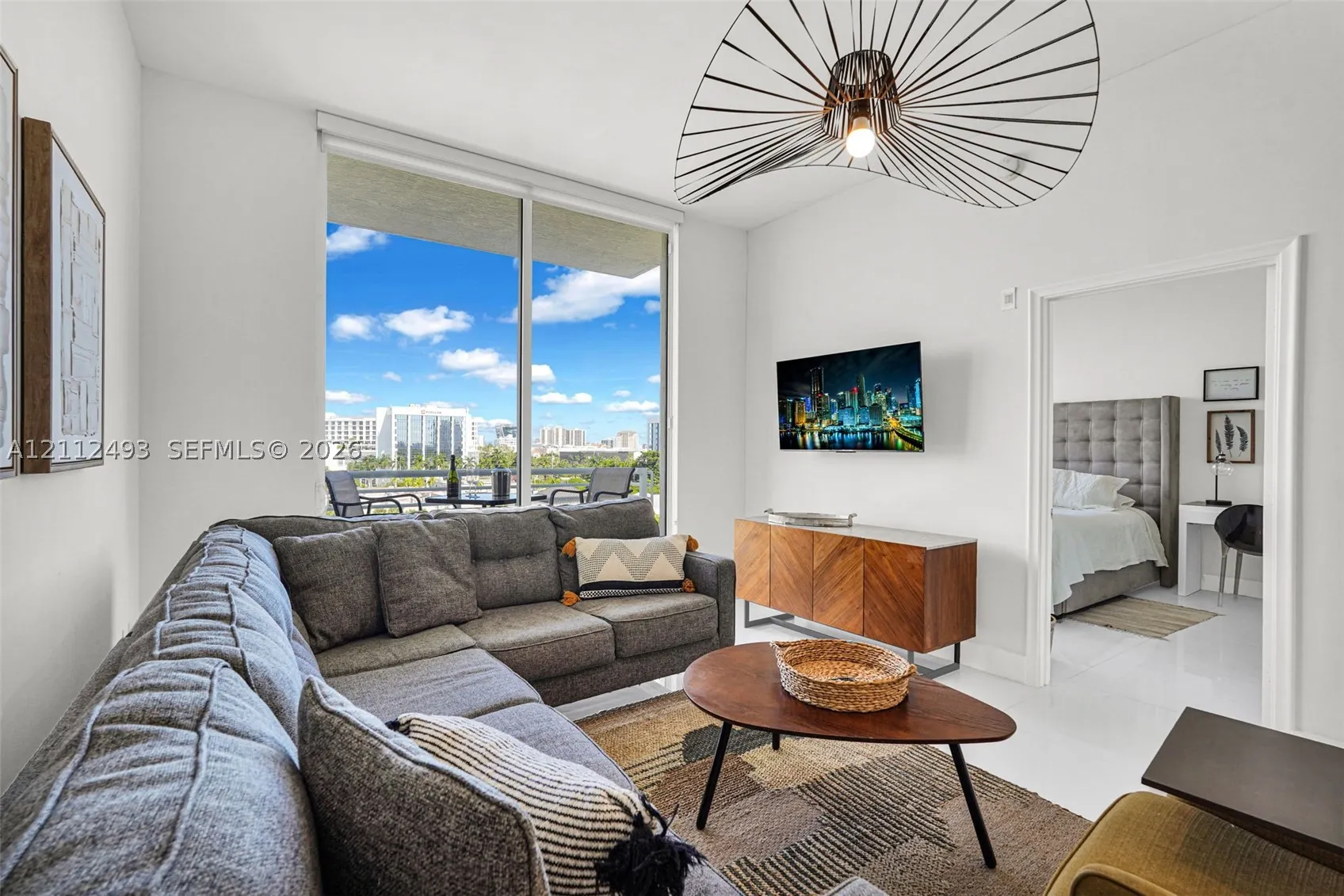 2775 NE 187th St #PENTHOUSE 3--REMODELED-