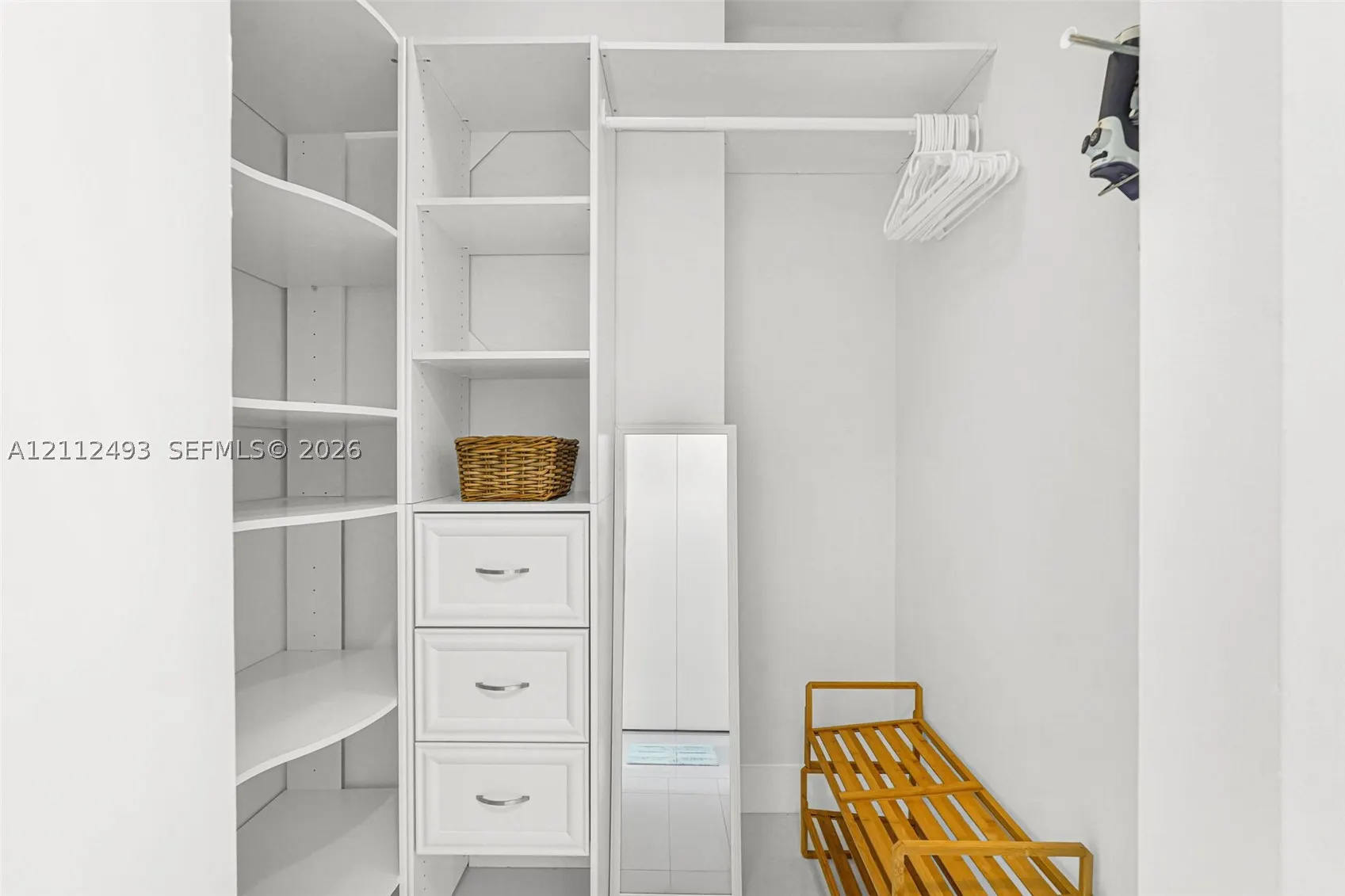 2775 NE 187th St #PENTHOUSE 3--REMODELED-