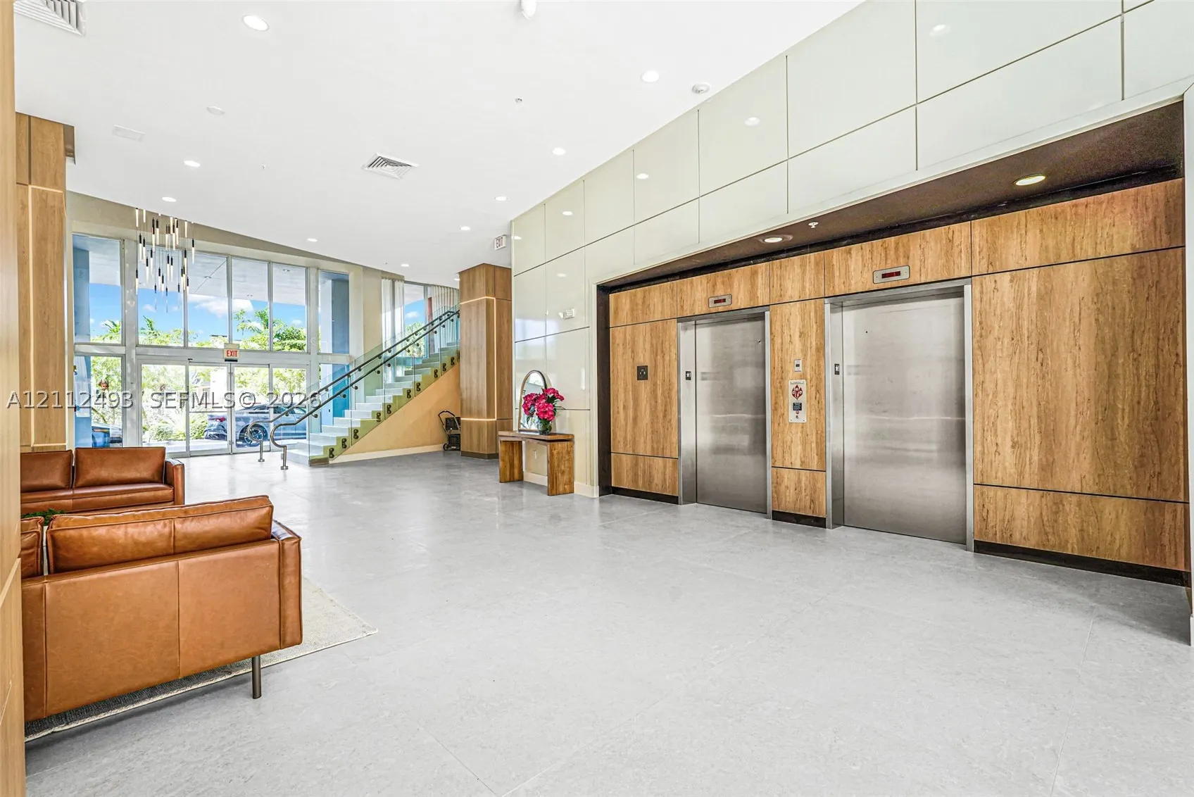 2775 NE 187th St #PENTHOUSE 3--REMODELED-