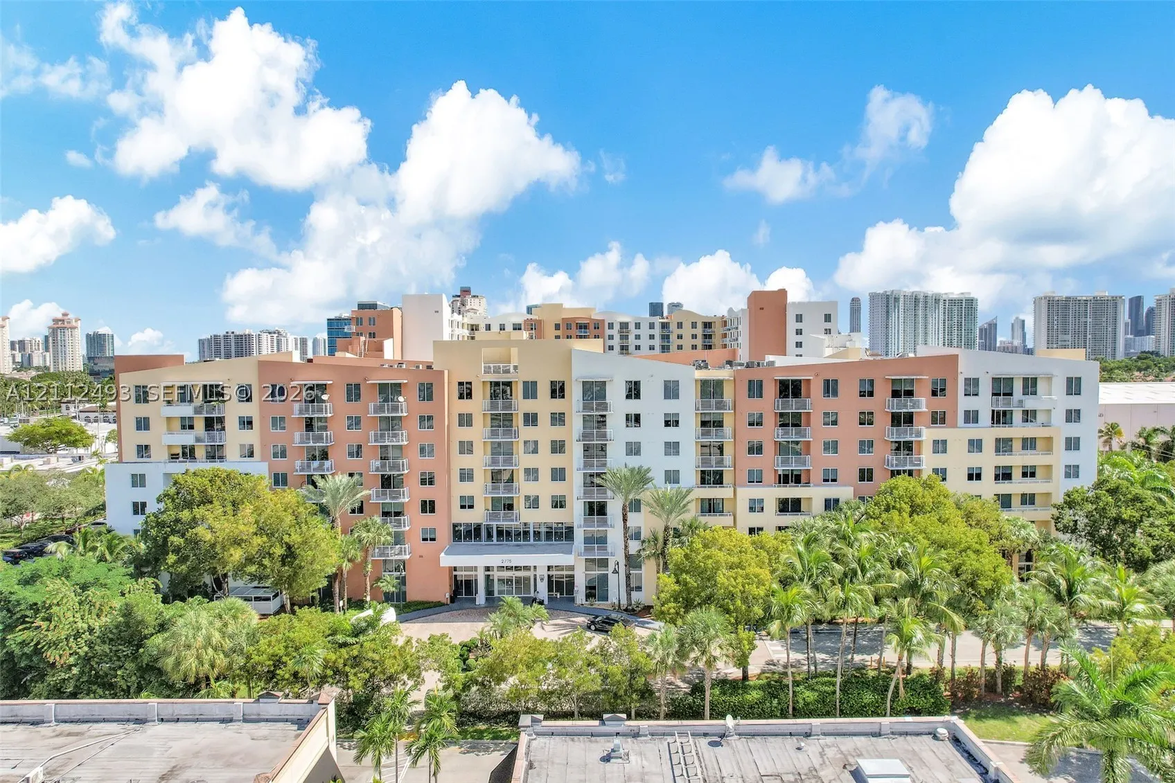2775 NE 187th St #PENTHOUSE 3--REMODELED-