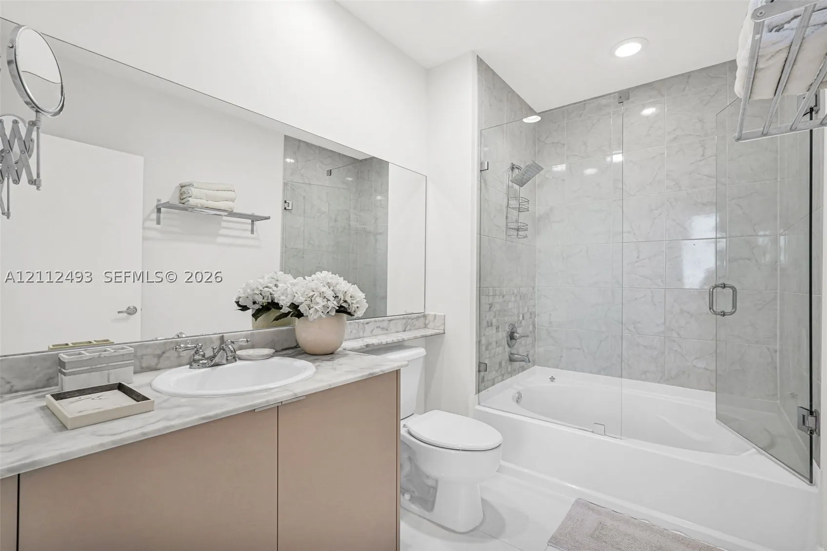 2775 NE 187th St #PENTHOUSE 3--REMODELED-