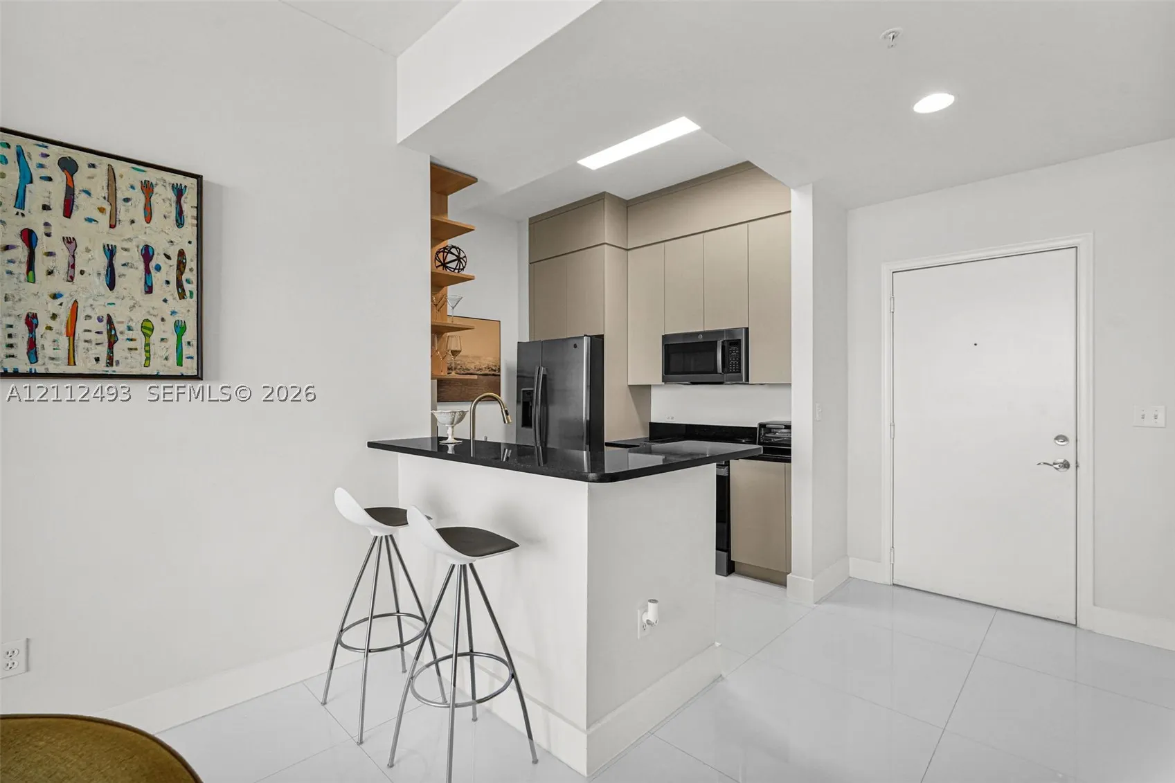2775 NE 187th St #PENTHOUSE 3--REMODELED-