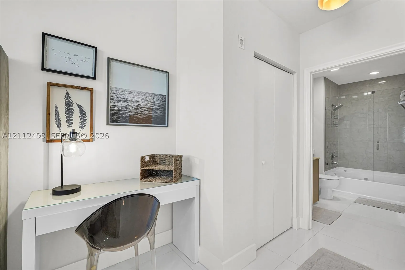 2775 NE 187th St #PENTHOUSE 3--REMODELED-