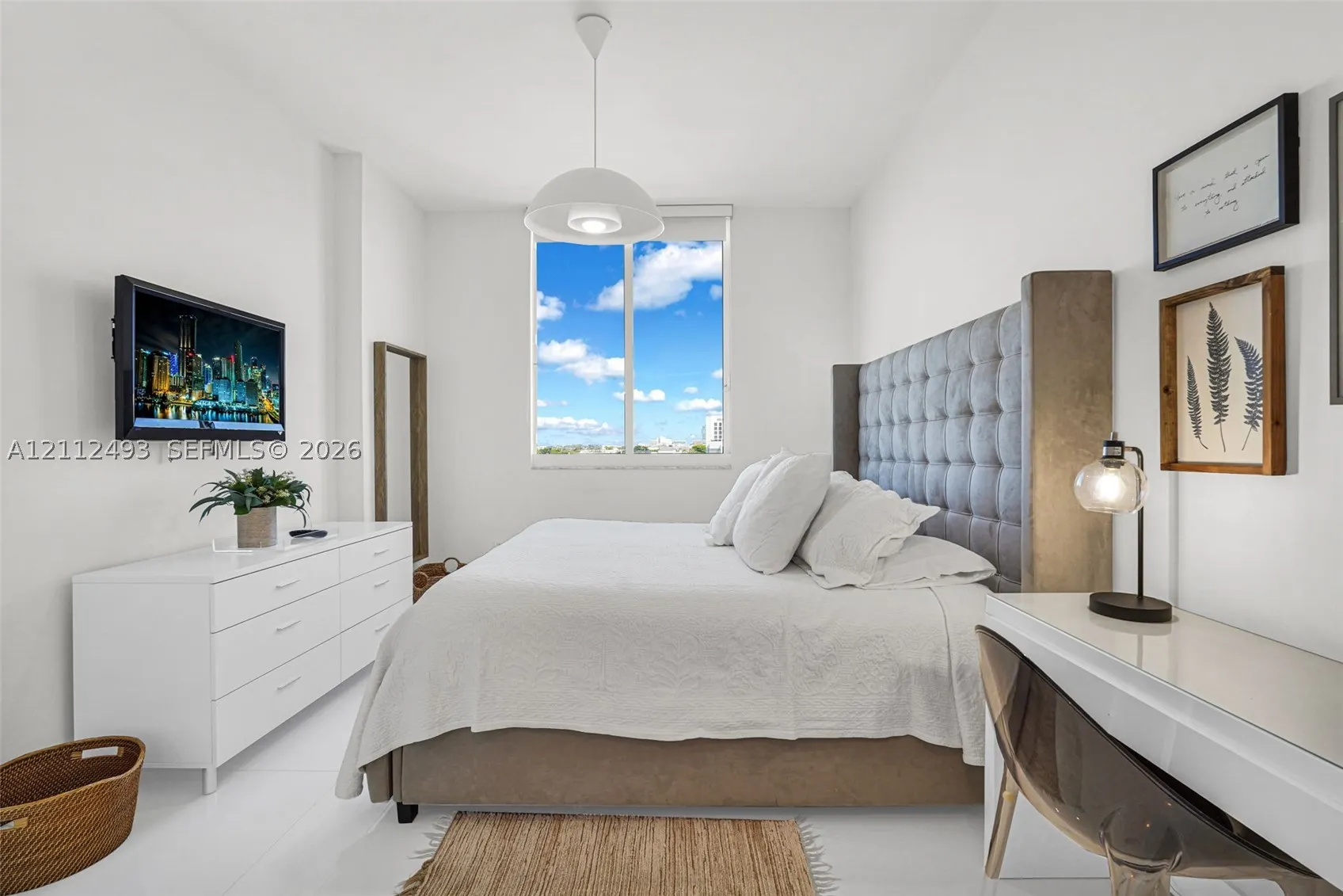 2775 NE 187th St #PENTHOUSE 3--REMODELED-