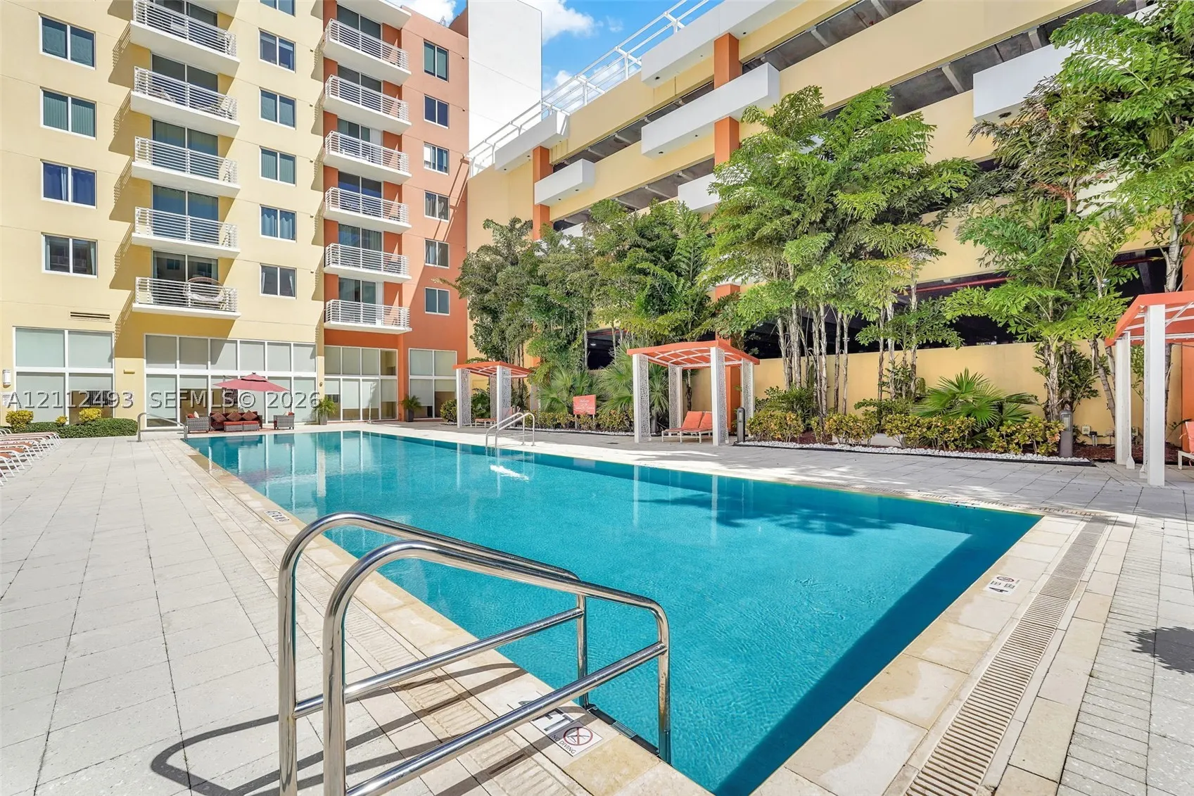 2775 NE 187th St #PENTHOUSE 3--REMODELED-