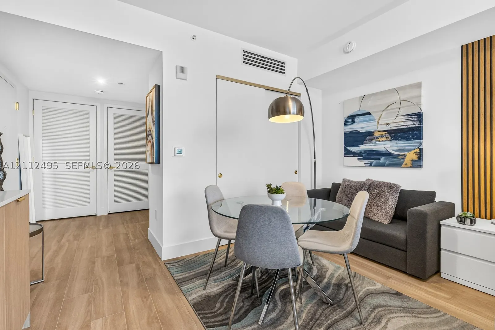 90 NE 32nd St #613