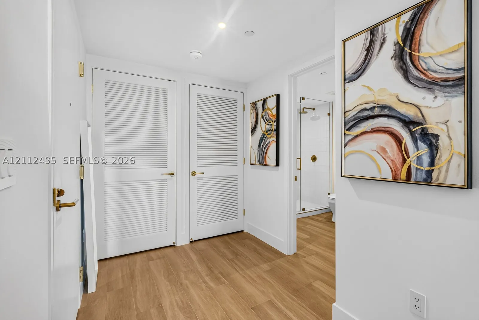 90 NE 32nd St #613
