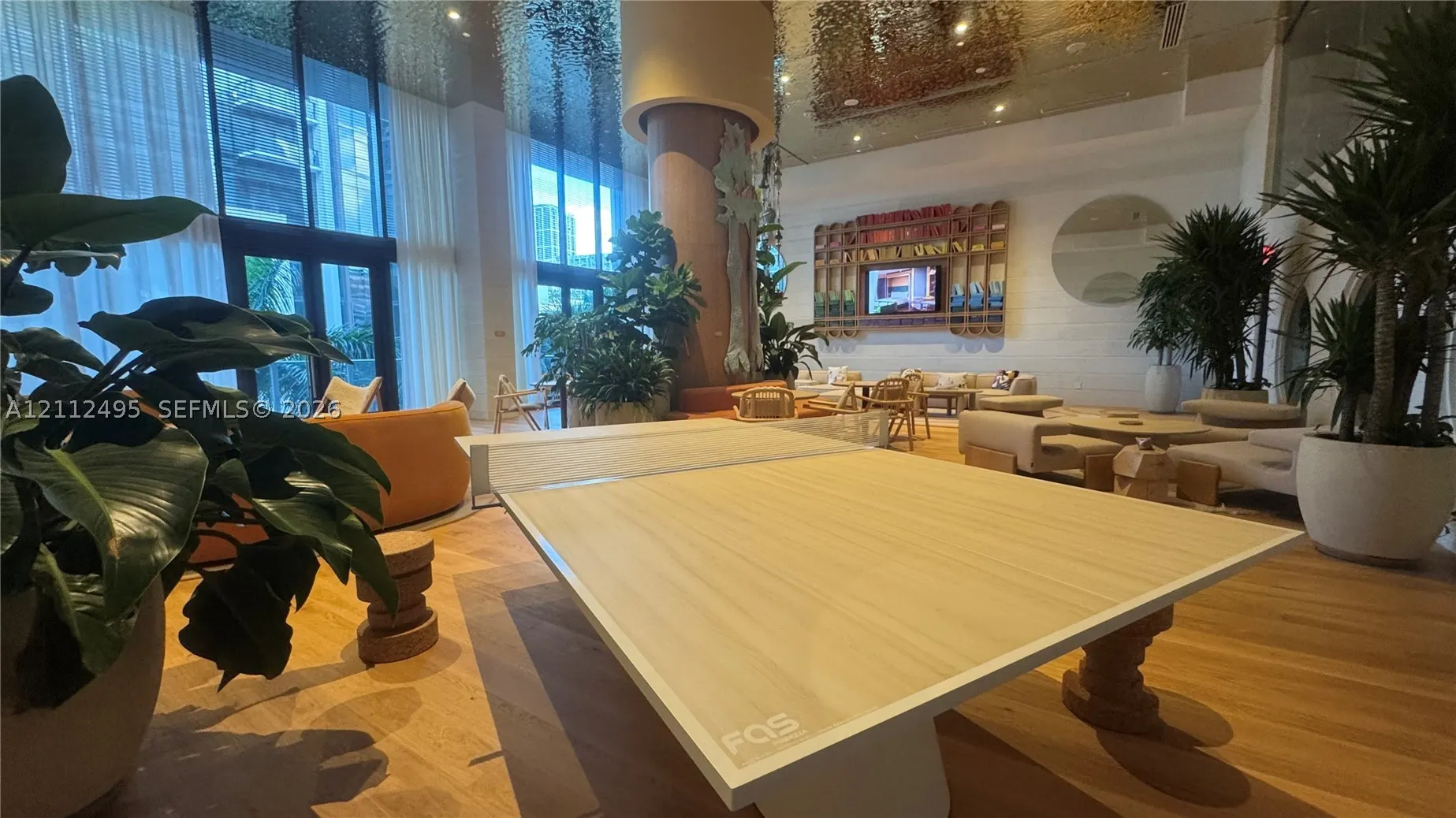 90 NE 32nd St #613