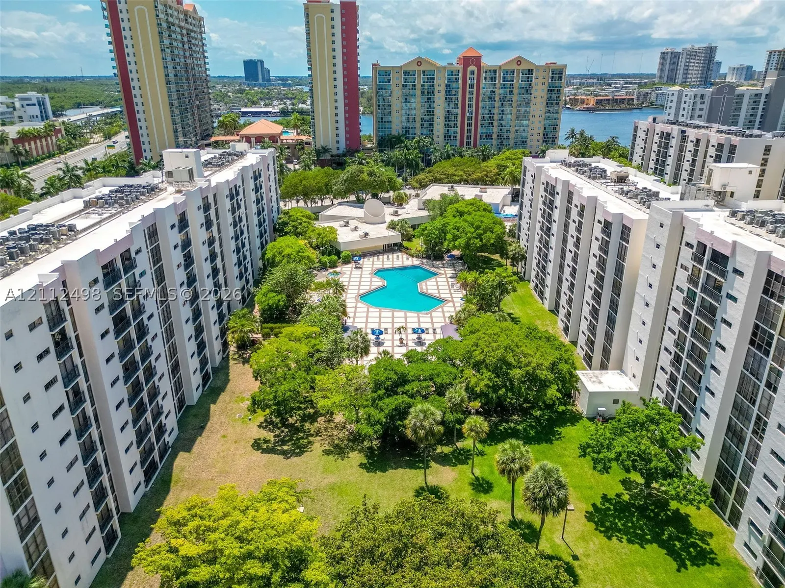 17011 N Bay Rd #417