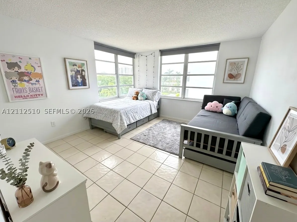 9250 W Bay Harbor Dr #4A