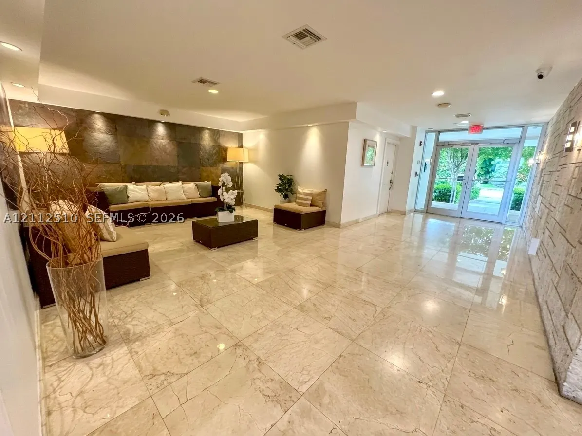 9250 W Bay Harbor Dr #4A