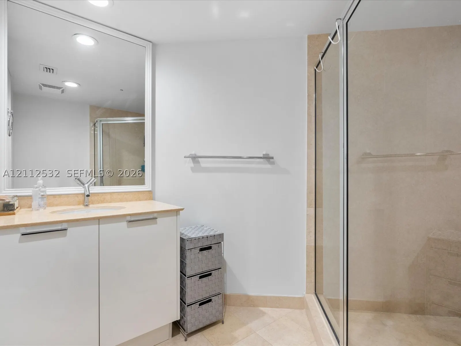 18911 Collins Ave #601