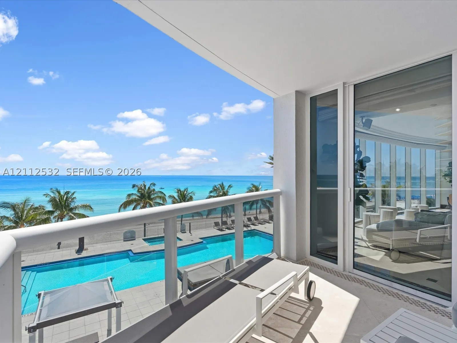 18911 Collins Ave #601