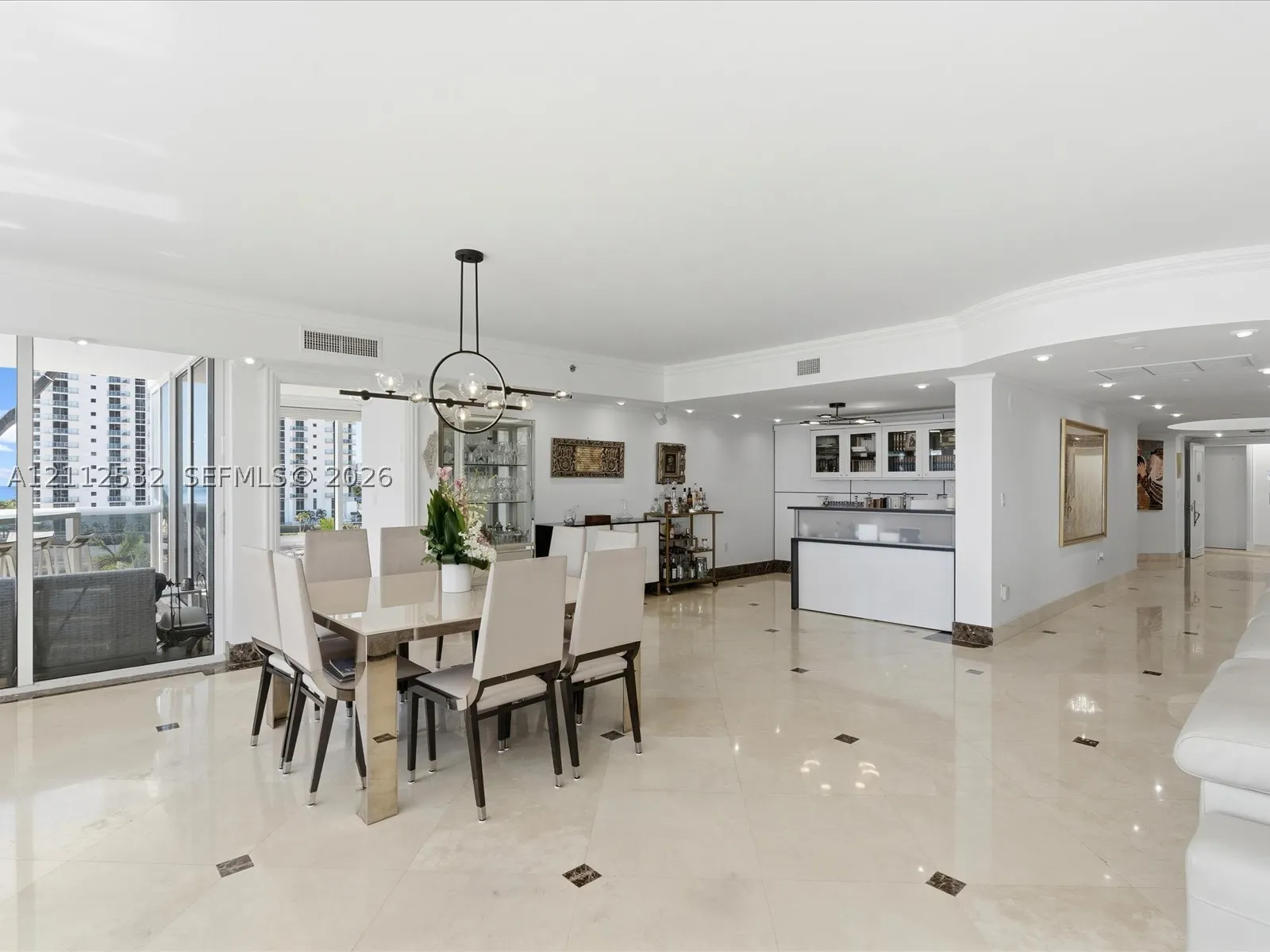 18911 Collins Ave #601