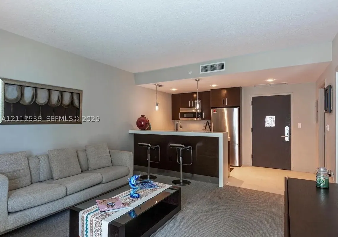 17315 Collins Ave #705