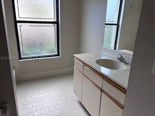2375 NW 15th St