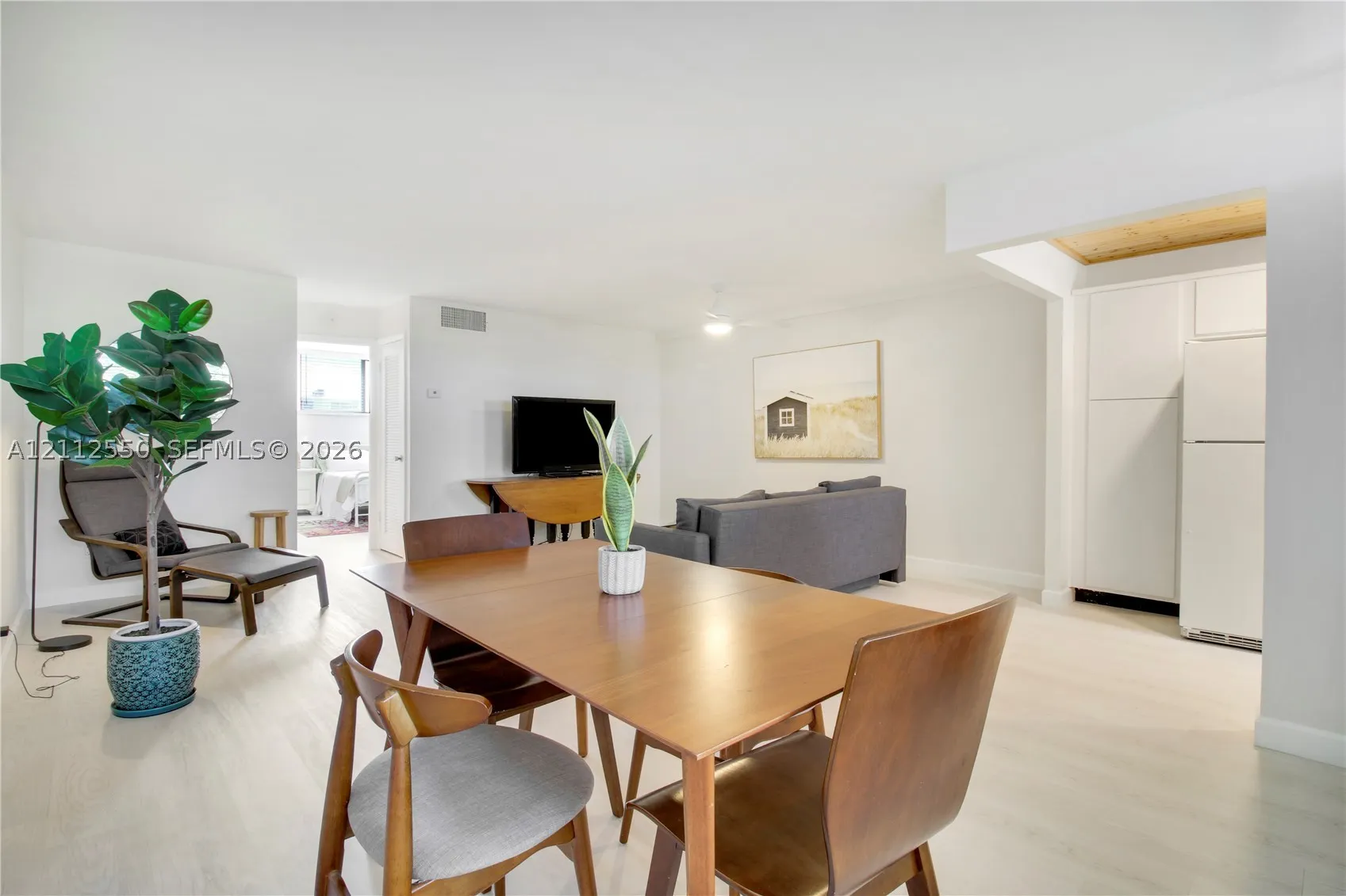 109 Paradise Harbour Blvd #406