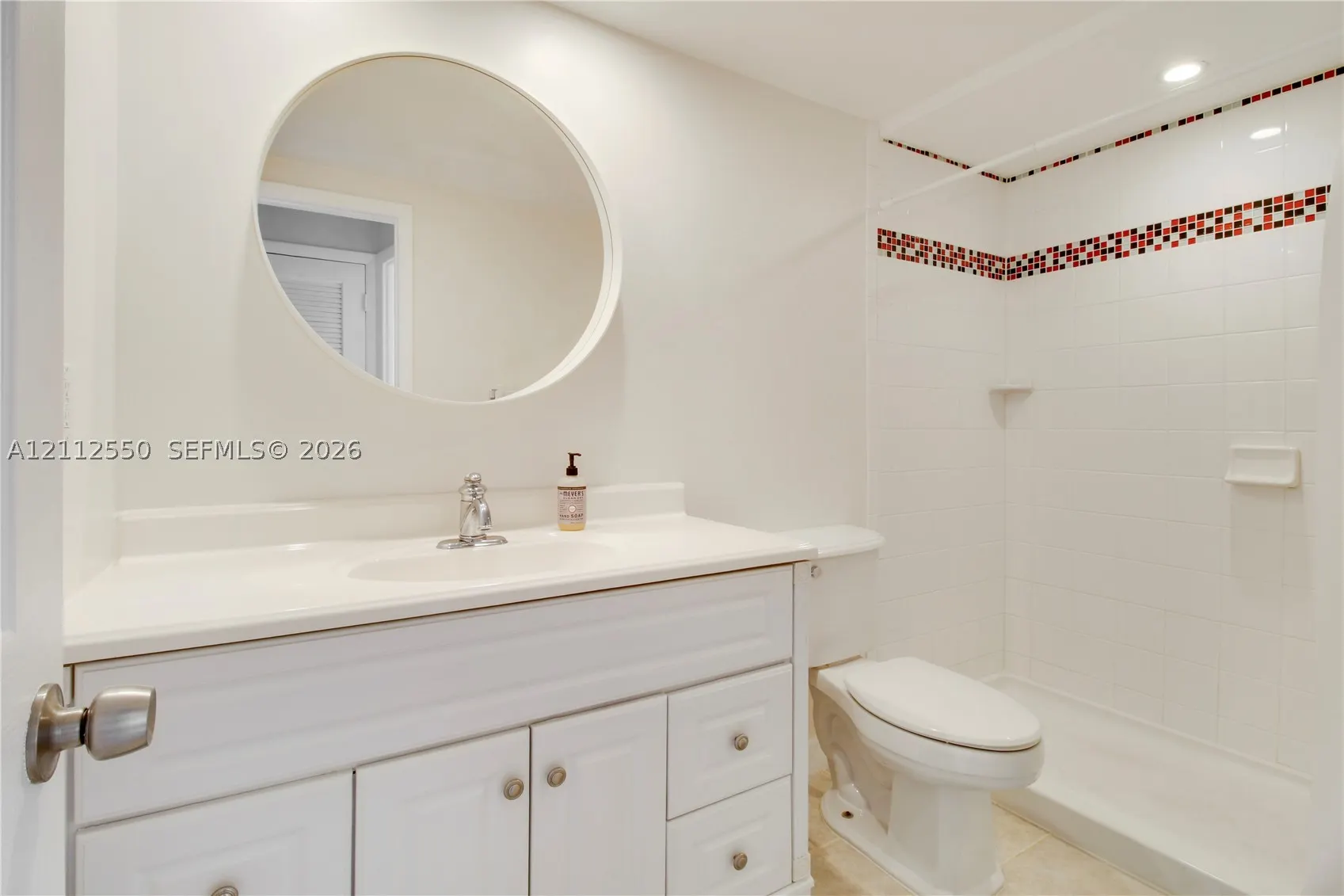 109 Paradise Harbour Blvd #406