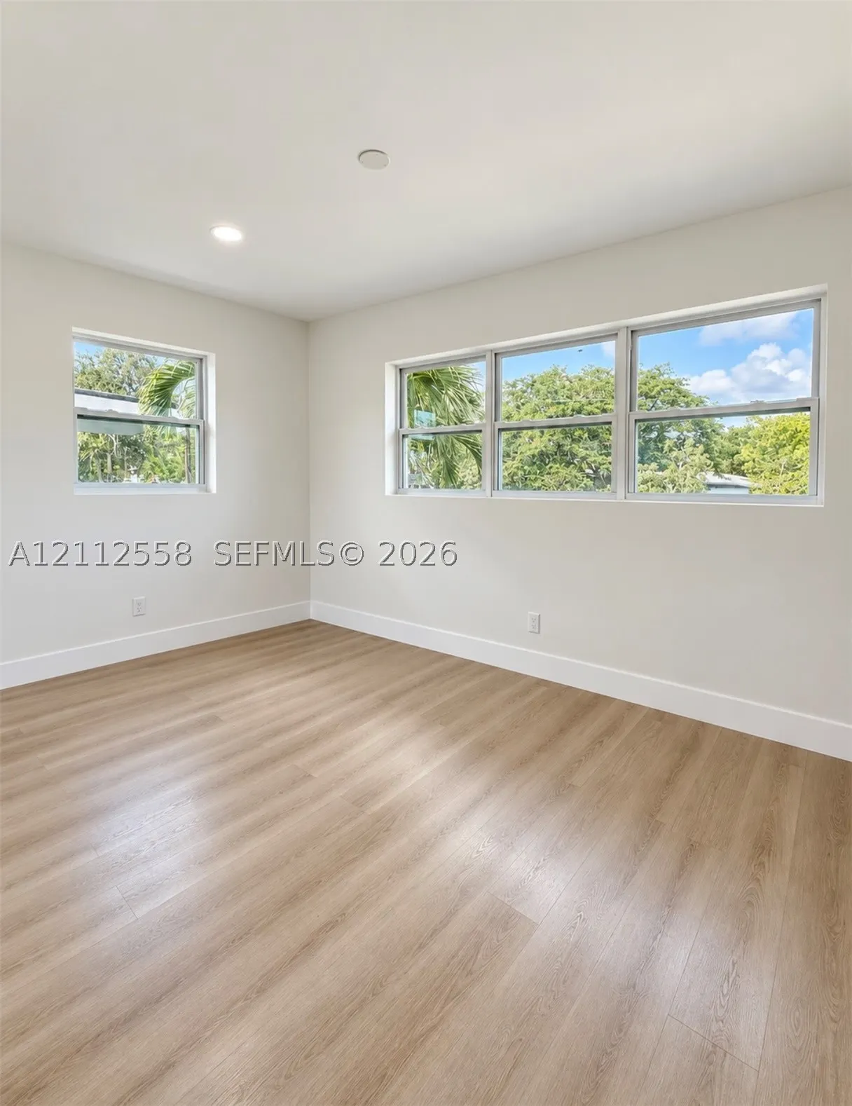 400 SW 31st Ave