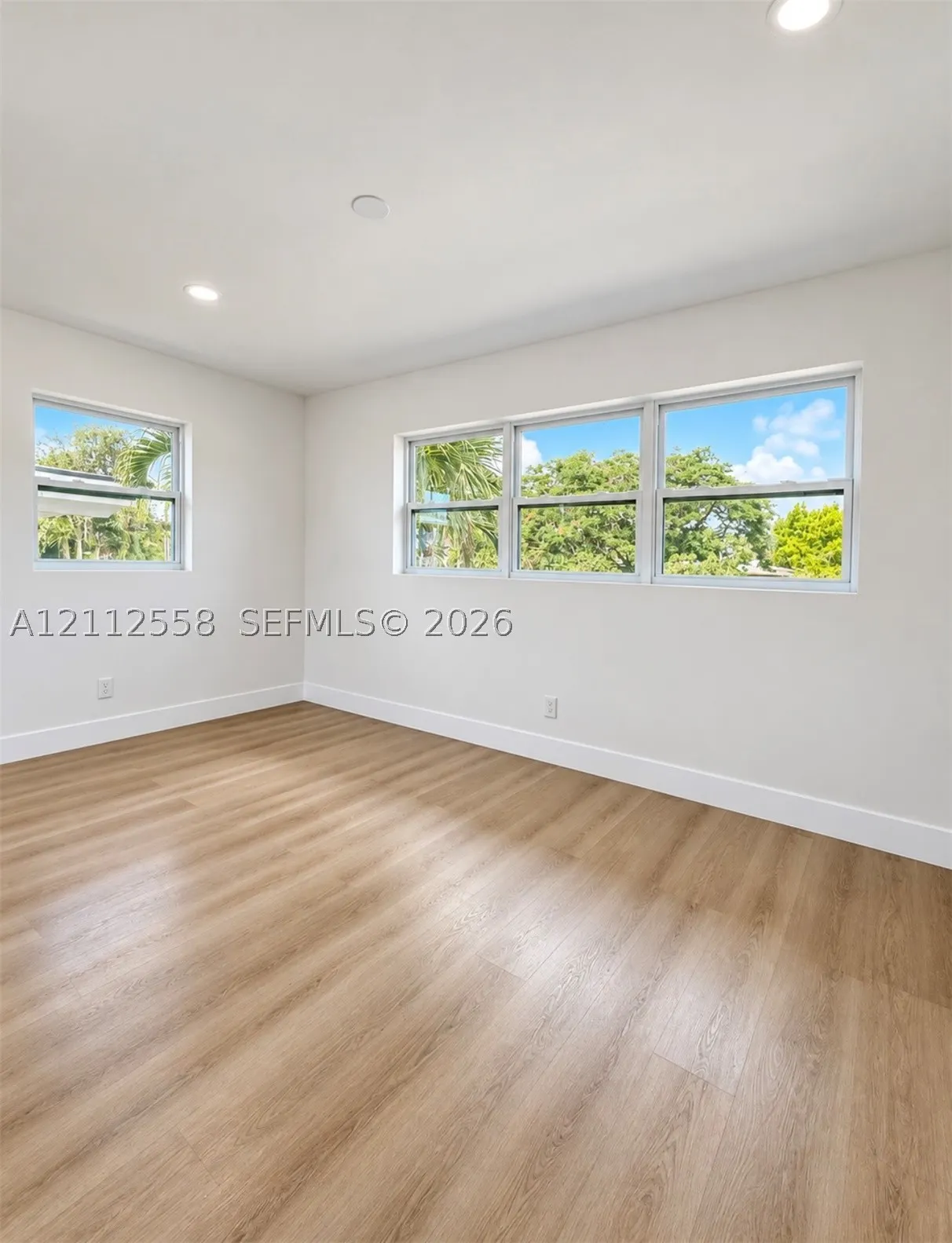 400 SW 31st Ave