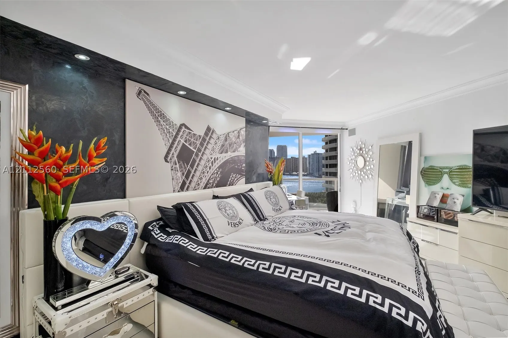 4000 Island Blvd #701
