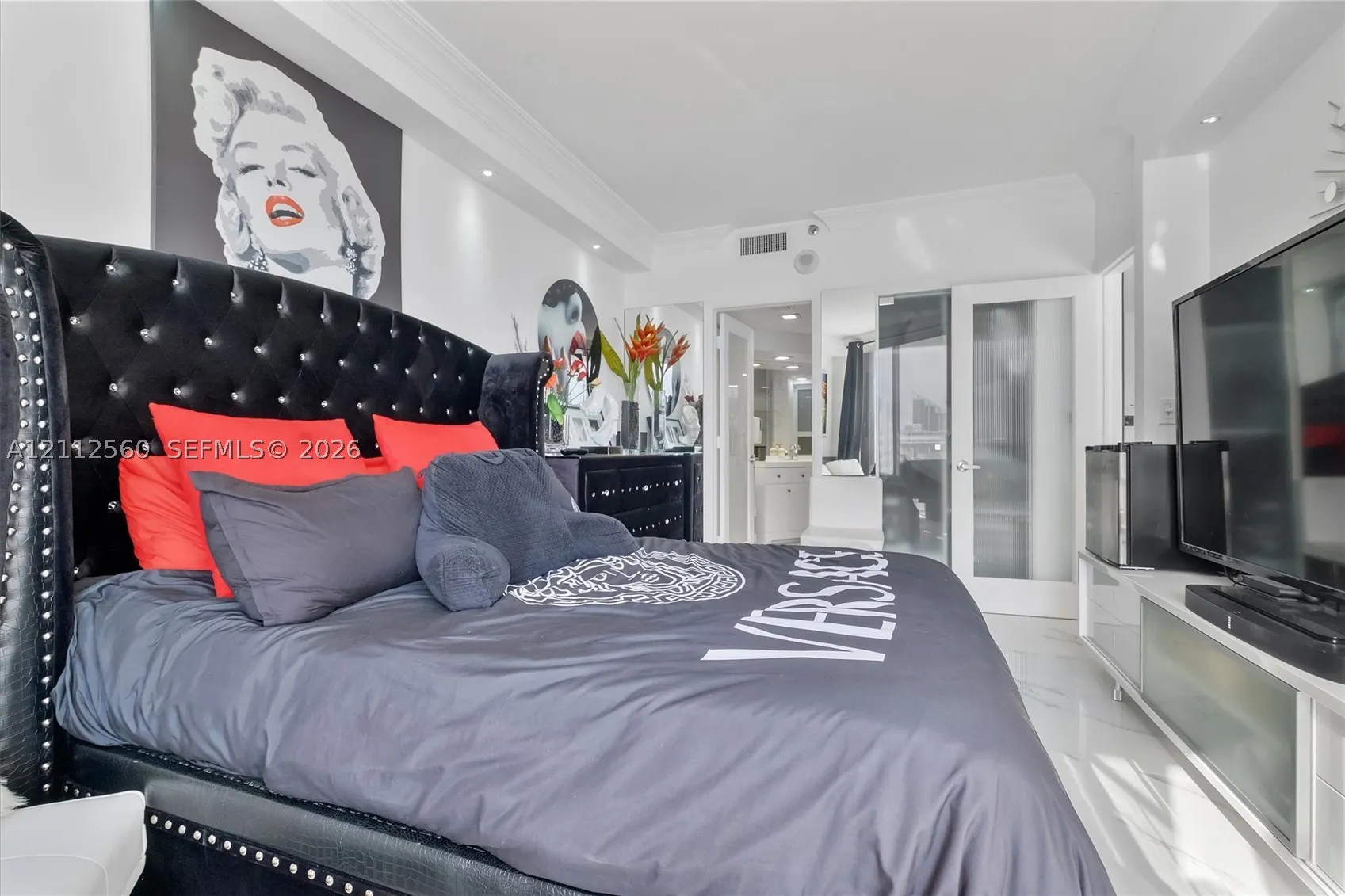 4000 Island Blvd #701