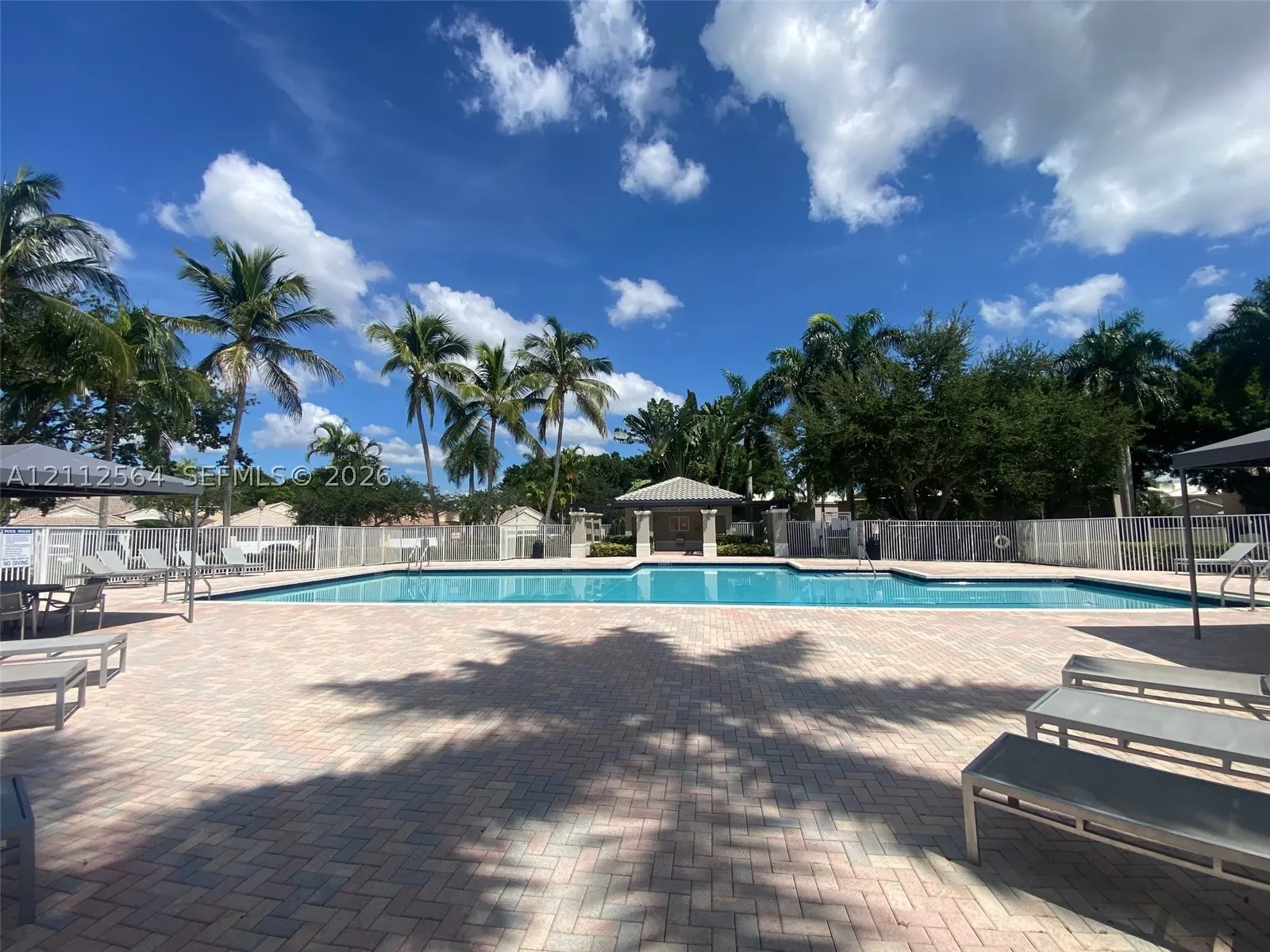 1809 Salerno Cir