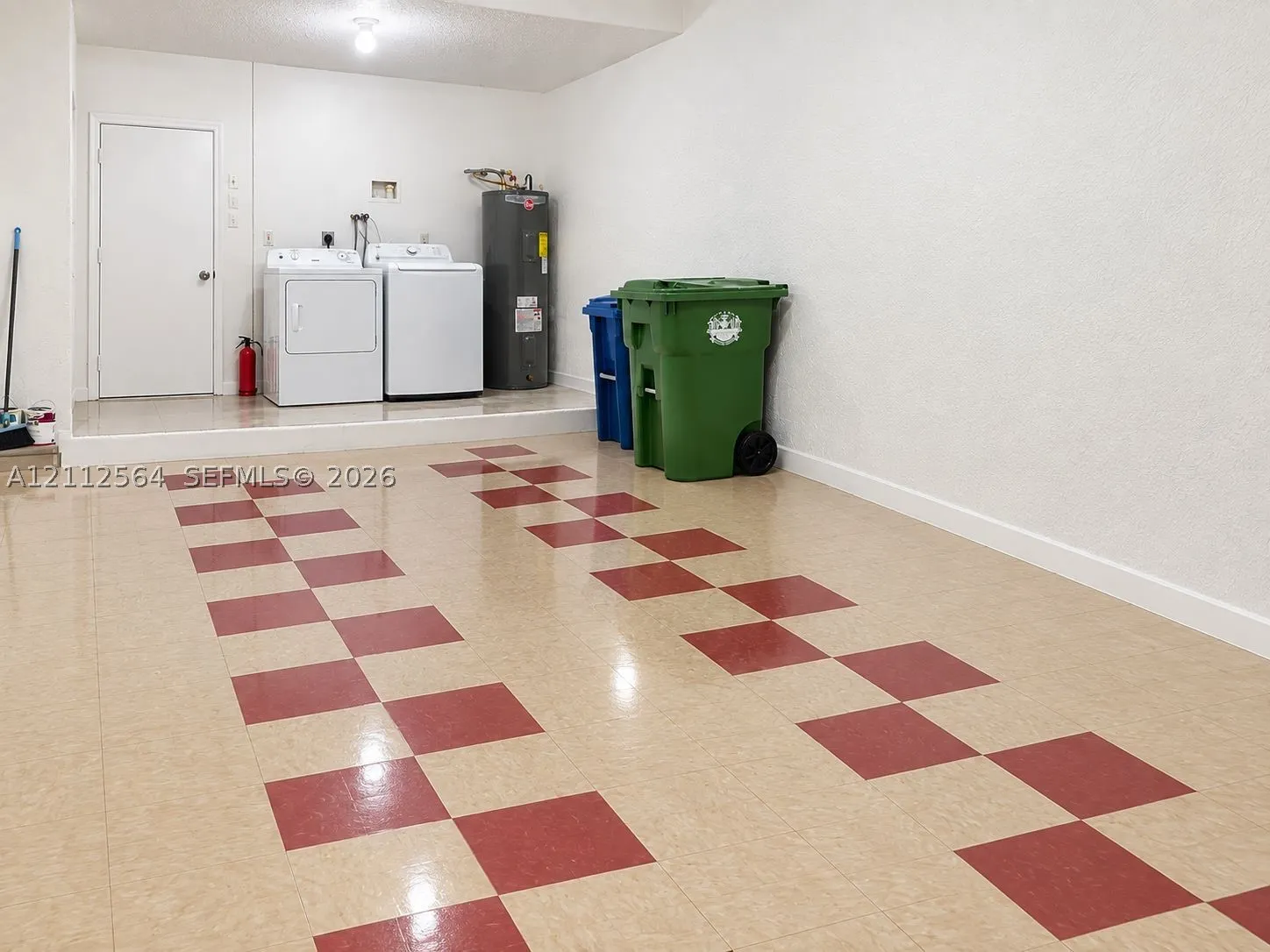 1809 Salerno Cir