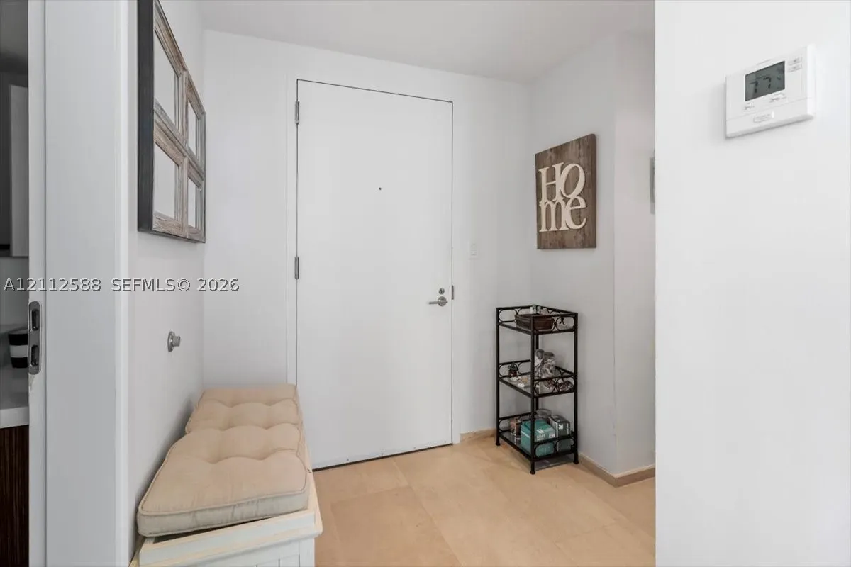 540 West Ave #1914