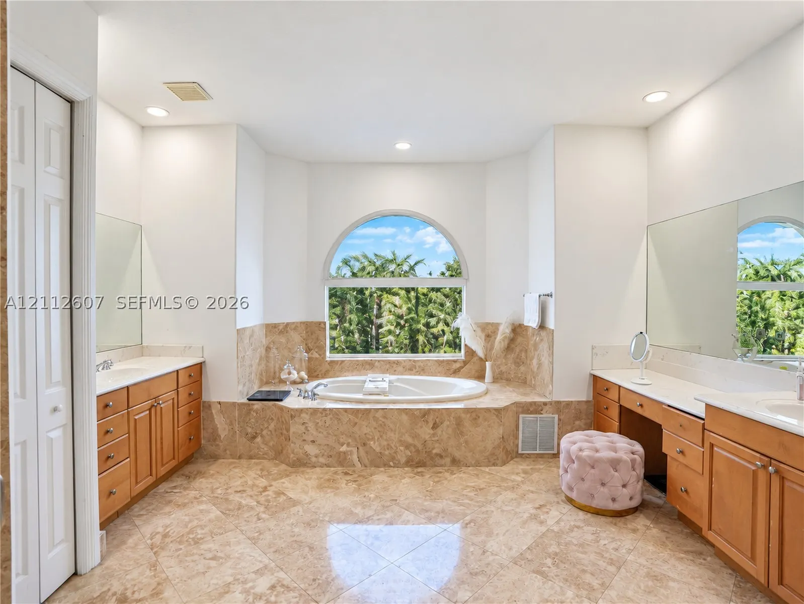 14443 S Jockey Cir S