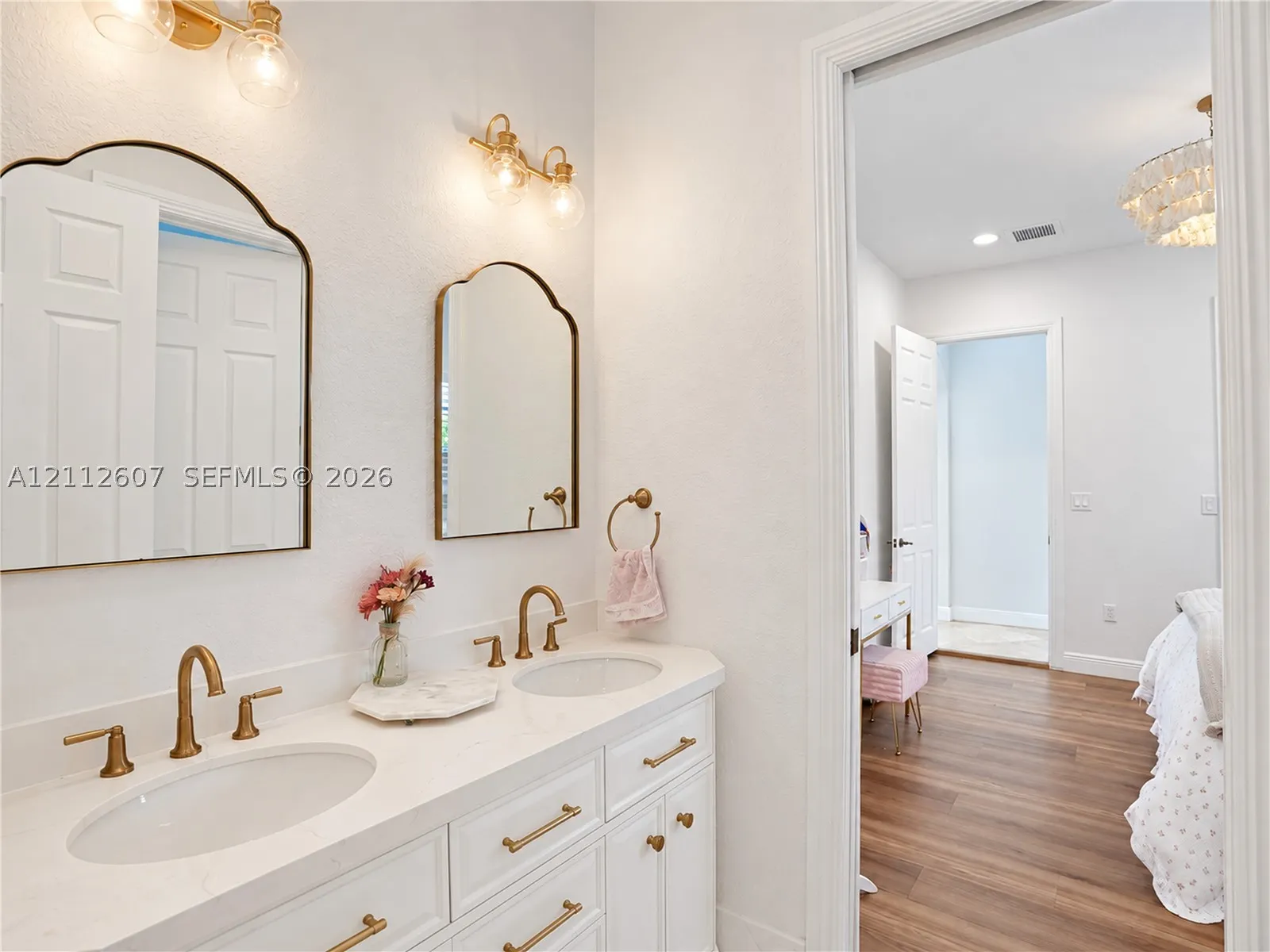 14443 S Jockey Cir S