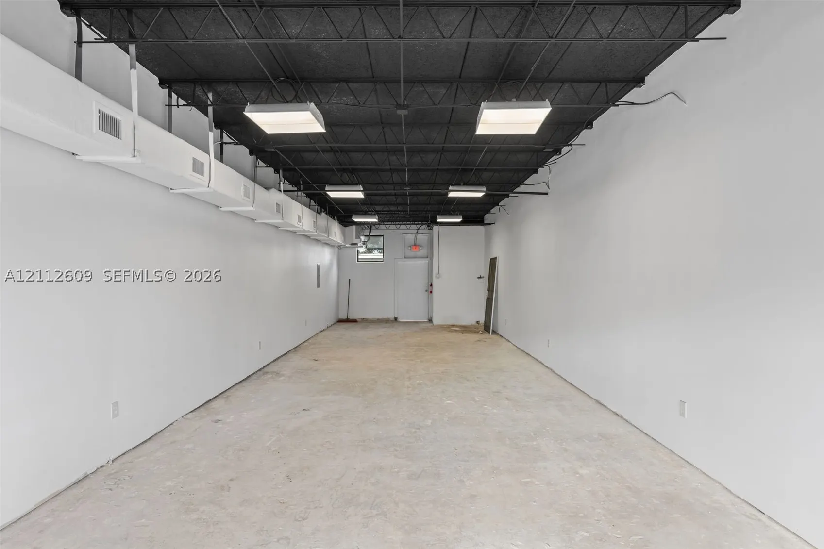 3901 N Andrews Ave #3921 & 3925