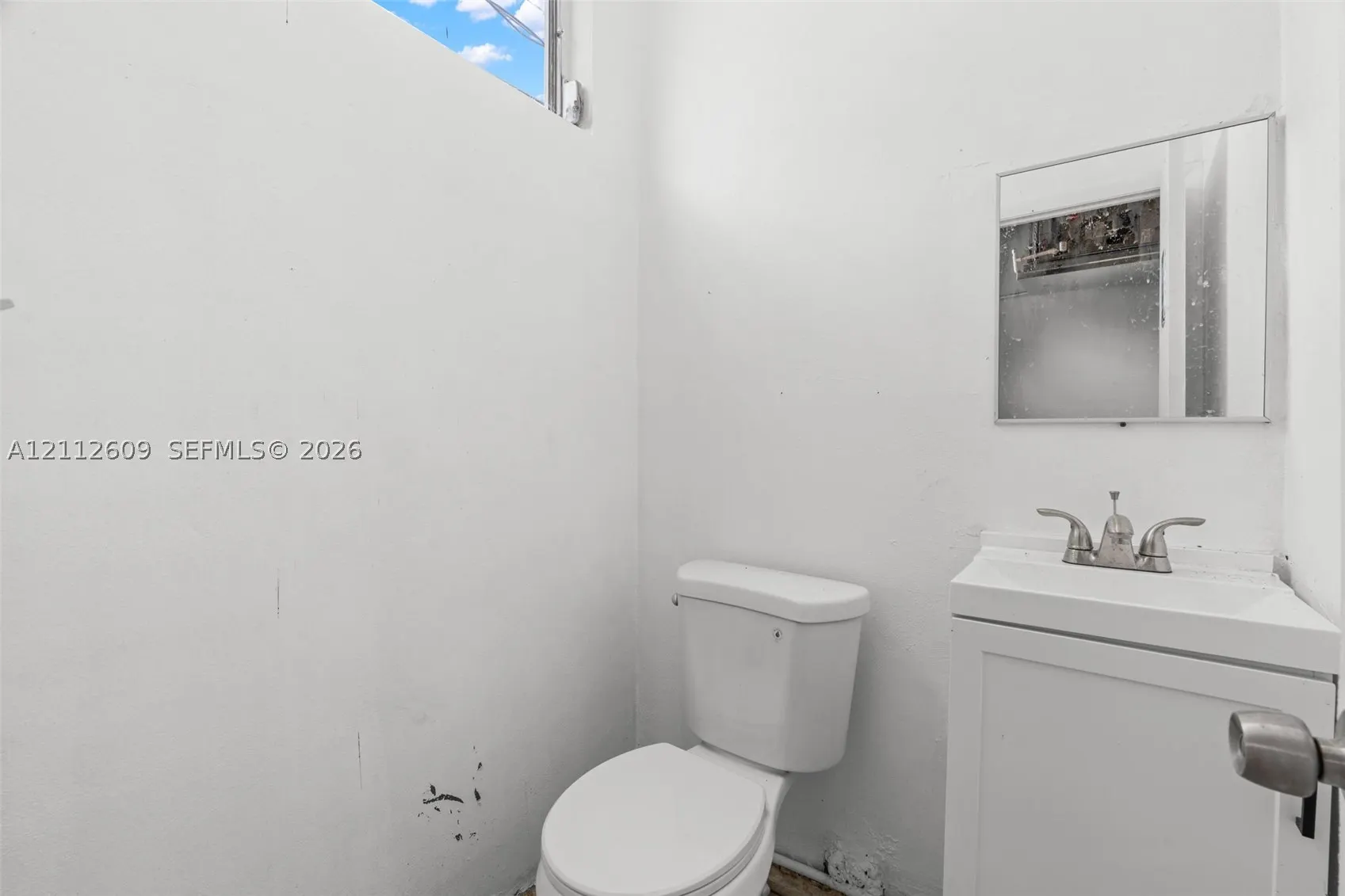 3901 N Andrews Ave #3921 & 3925