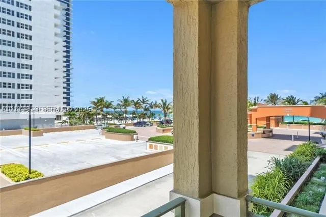 2080 S Ocean Dr #202