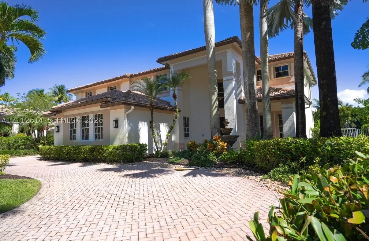 1422 Victoria Isle Dr