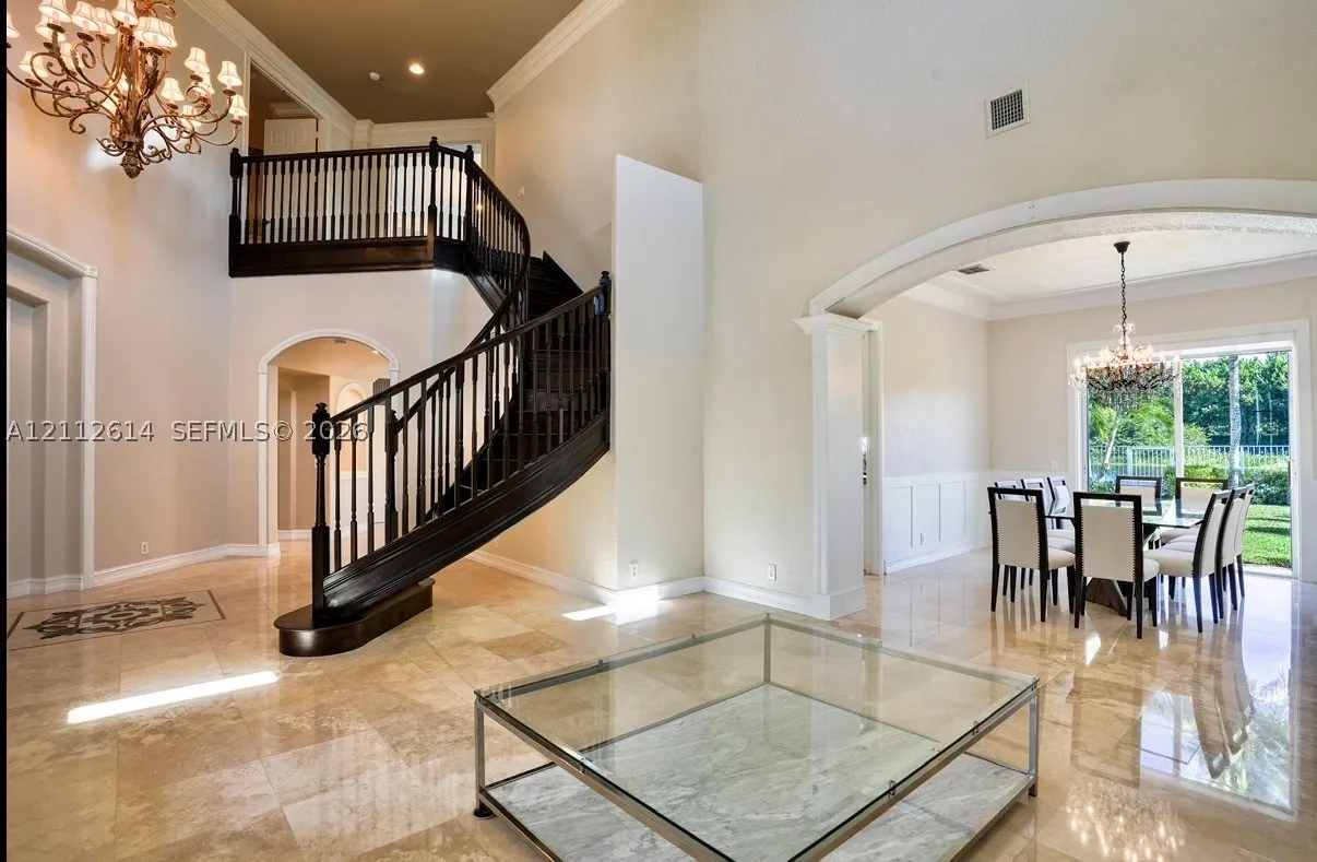 1422 Victoria Isle Dr