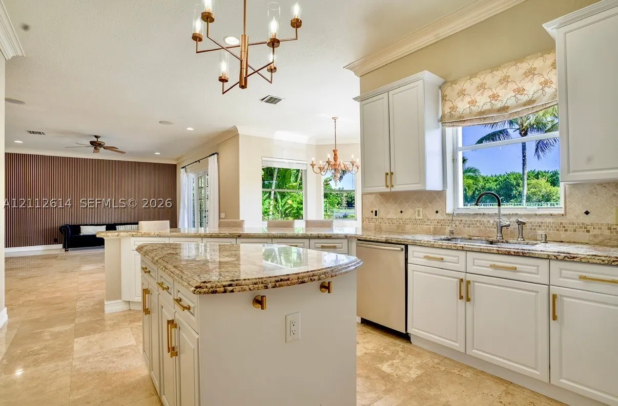 1422 Victoria Isle Dr