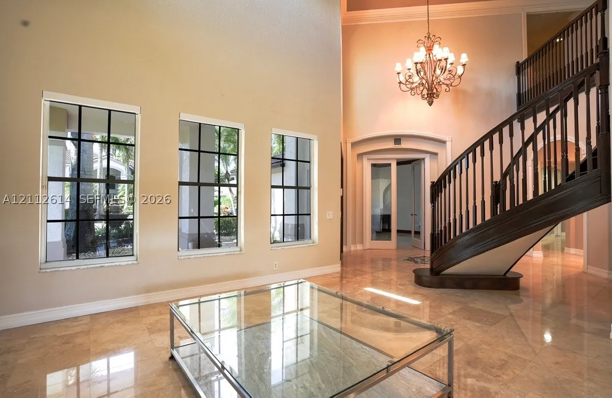 1422 Victoria Isle Dr