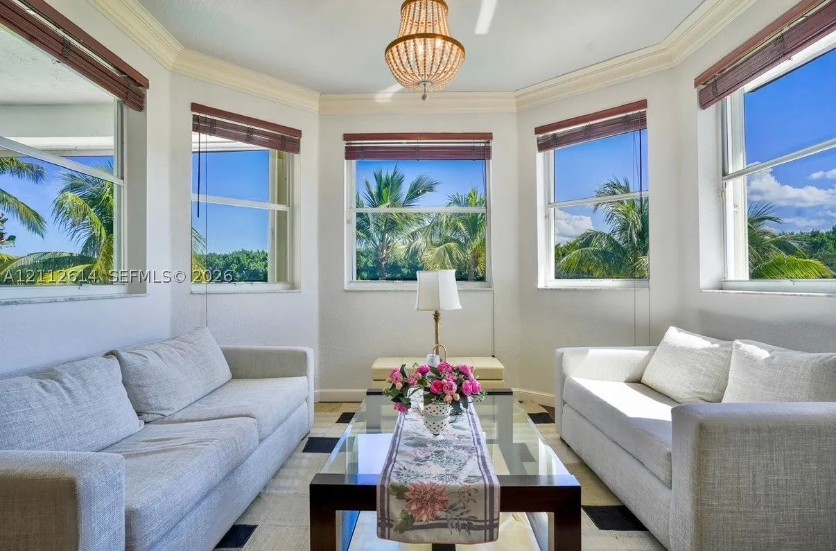 1422 Victoria Isle Dr