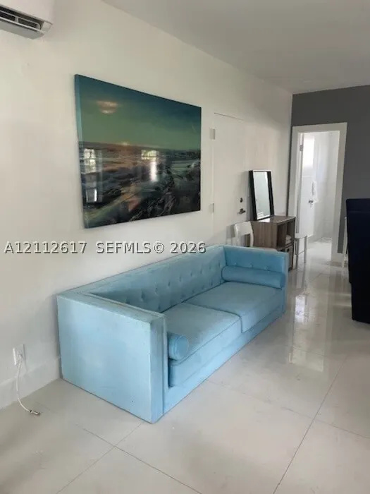 1604 Drexel Ave #201